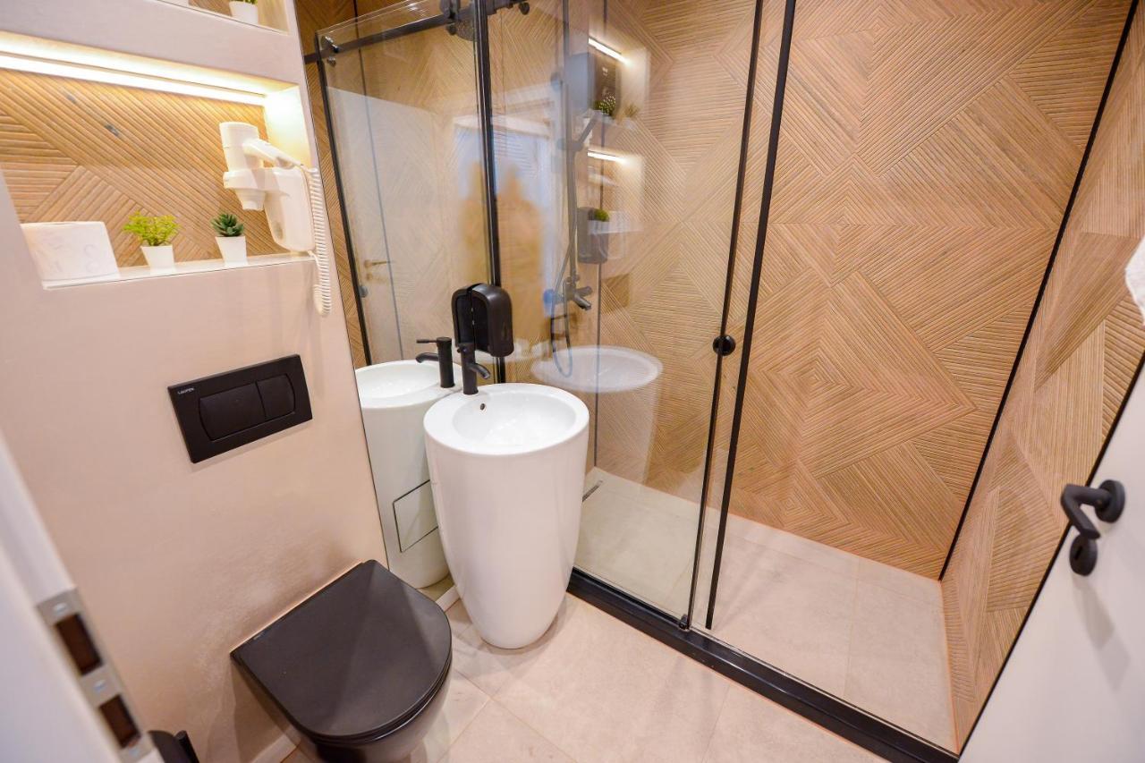 Downtown By Grand Accommodation Bukarest Exteriör bild