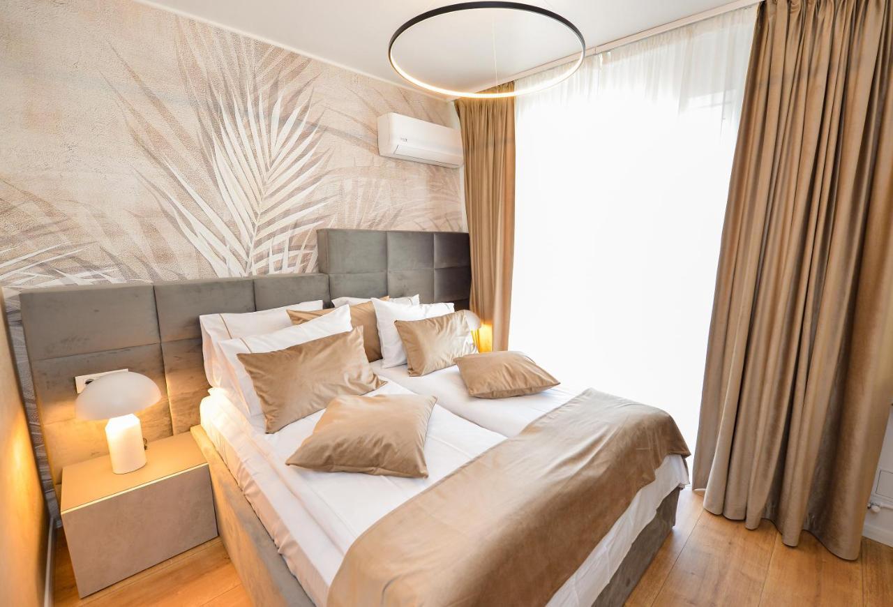 Downtown By Grand Accommodation Bukarest Exteriör bild